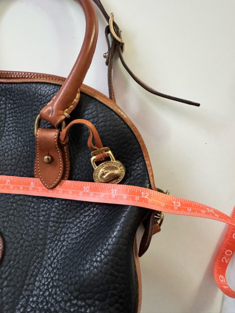 🥰💄VTG EUC Dooney & Bourke Norfolk Case Satchel with British Tan Trim - Picture 4 of 16